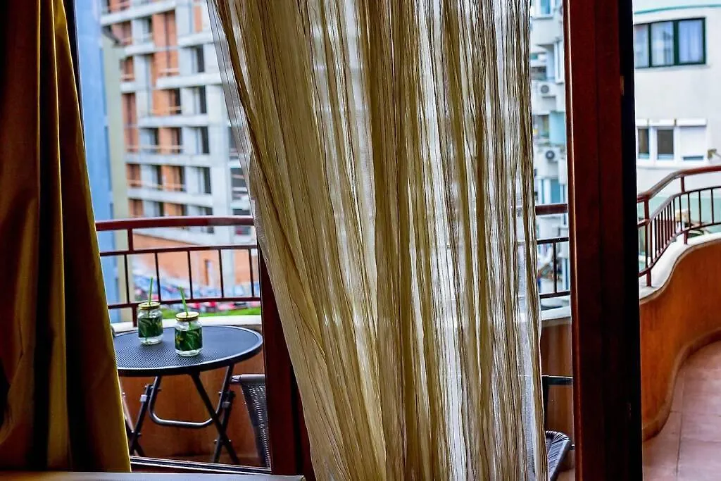 Sea View Apartment Next To Sea Garden And Beach Varna